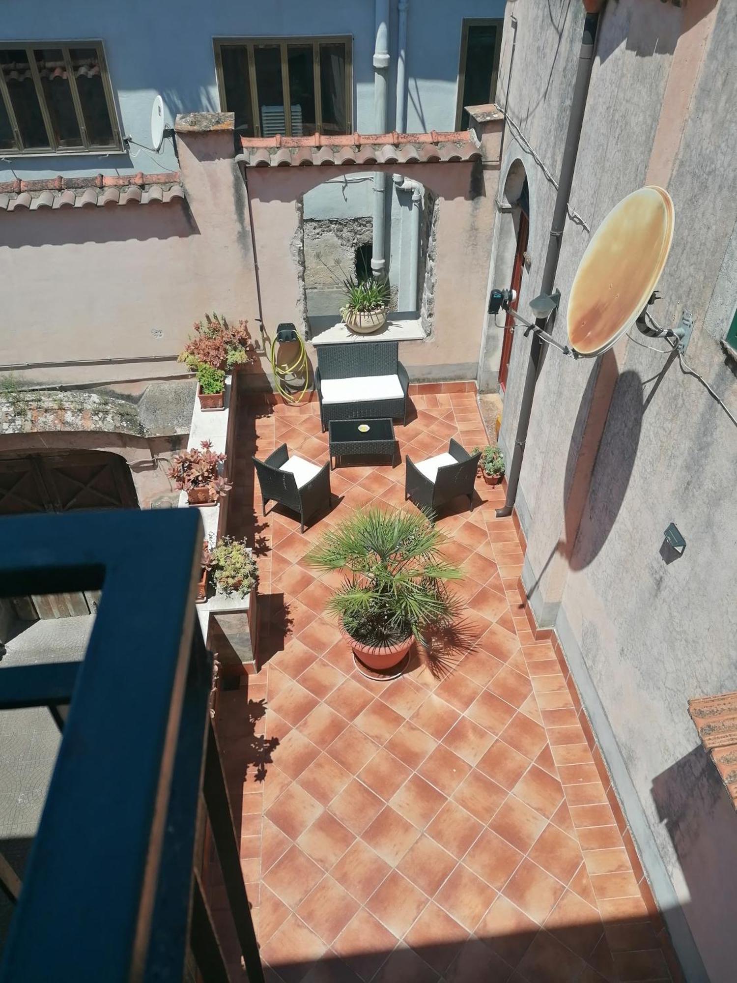 Bed and Breakfast La Casa Di Astrea à Caiazzo Extérieur photo